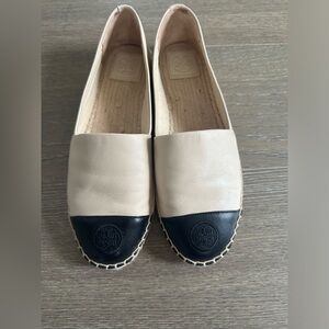 Tory Burch flats / slips on. Cream and black. Size 7! Lightly worn.
